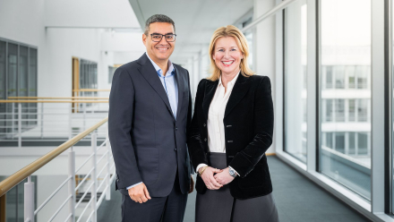 Kontinuität im Vorstand der Nemetschek SE: Aufsichtsrat verlängert Verträge von CEO Yves Padrines und CFO Louise Öfverström bis Ende 2028